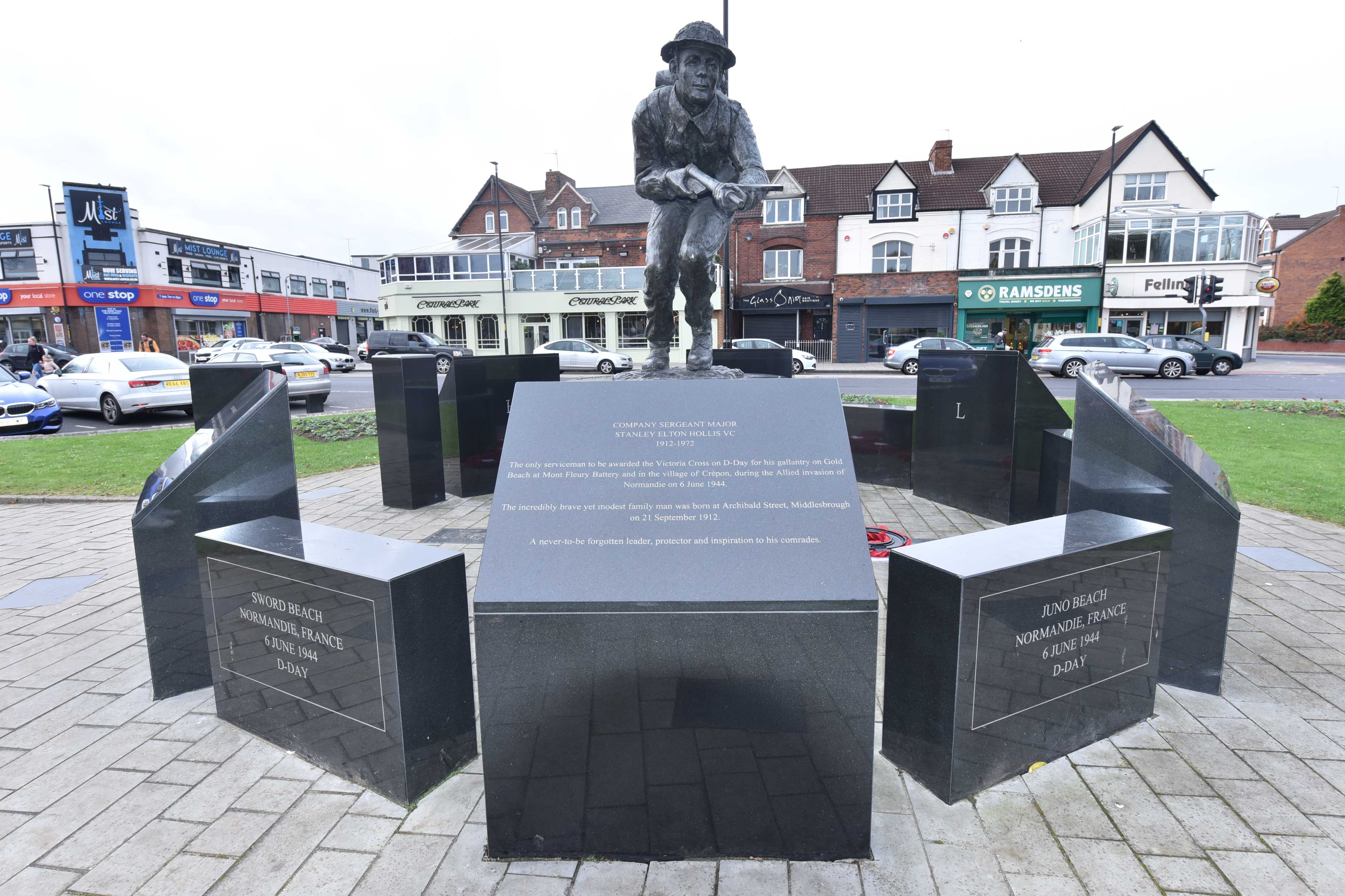 The Stan Hollis statue in Middlesbrough